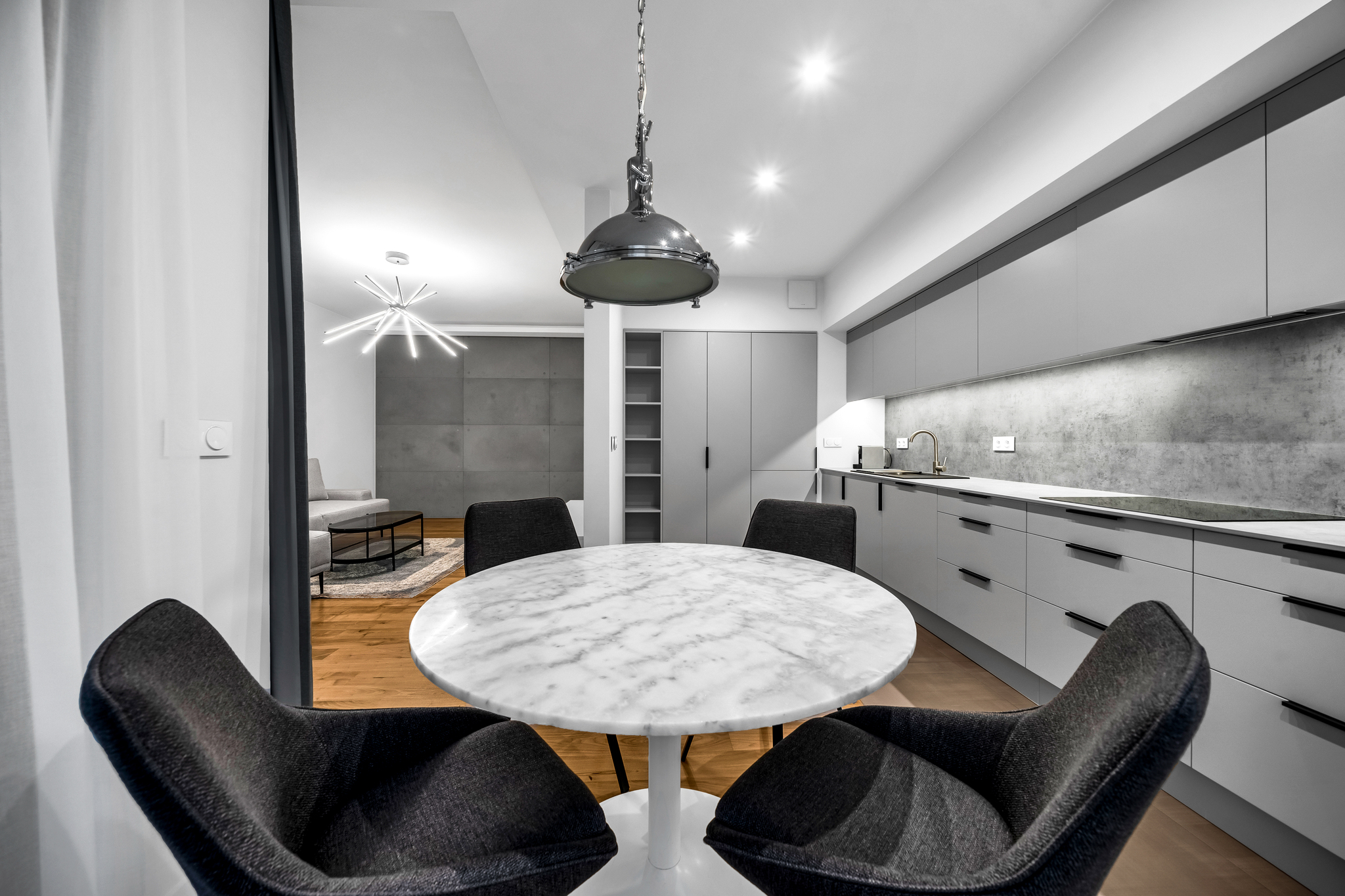 Apartament na wynajem, Warszawa Śródmieście, ul. Leszczyńska 109702089