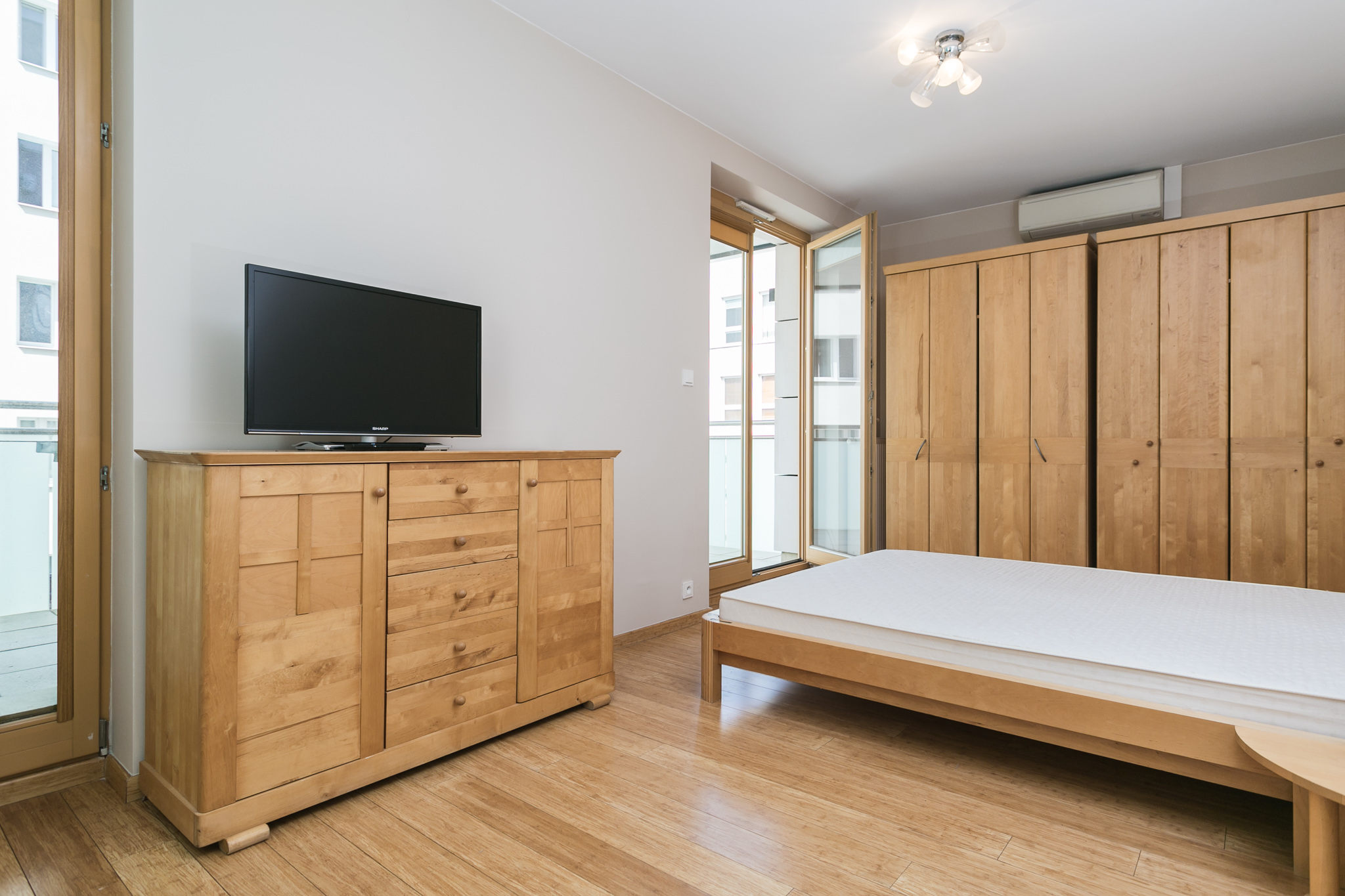 Apartament na wynajem, Warszawa Śródmieście, ul. Sienna 54279402